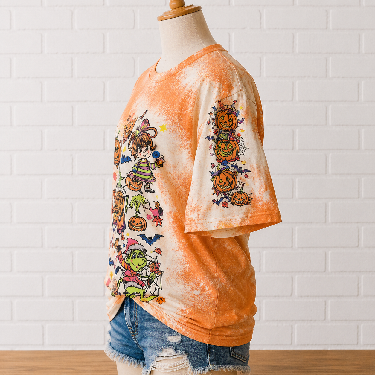🎃🍊 Spooky Season Grinch Graphic Tee